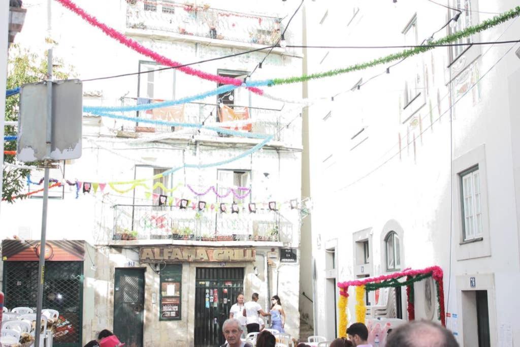 Sweet Alfama Ii, Apartment Lisbona Esterno foto